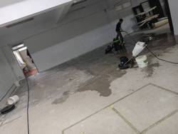 �򶩰ϲM�䤽�q