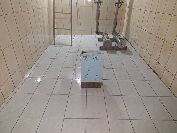 ��饫���Ϥj�Ӥ���M�~�e��