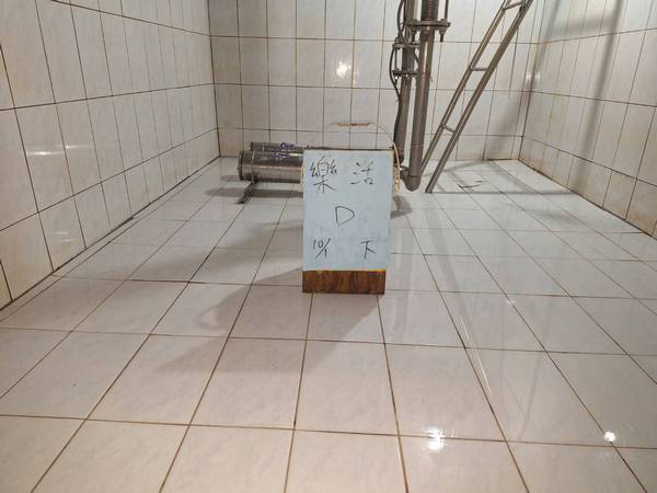 ��饫���Ϥj�Ӥ���M�~�e��