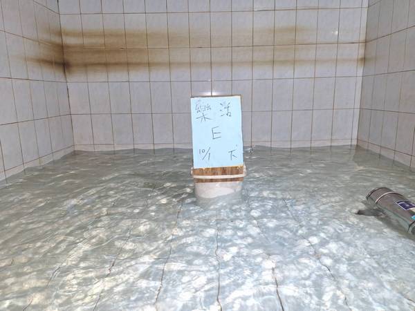 ��饫���Ϥj�Ӥ���M�~�e��