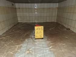 �j�˰Ϫ��Ϥ���M�~