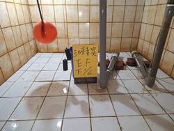 �j�˰Ϫ��Ϥ���M�~