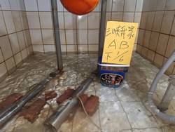 �j�˰Ϫ��Ϥ���M�~